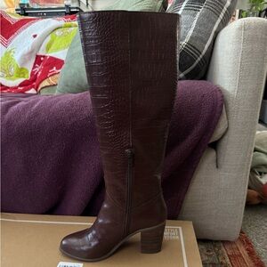 BC Brown/Burgundy Knee High Boots